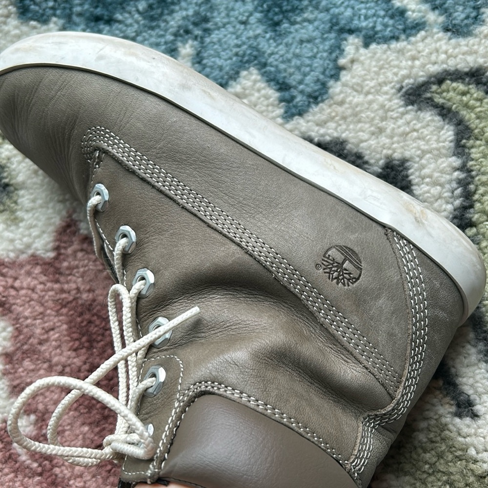 Timberline high top lace up sneakers/booties